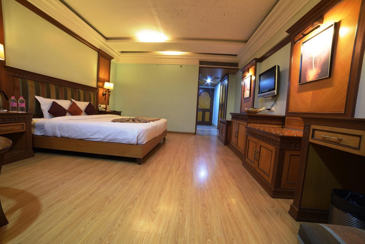 Hotel Babylon Inn Rāipur Eksteriør billede