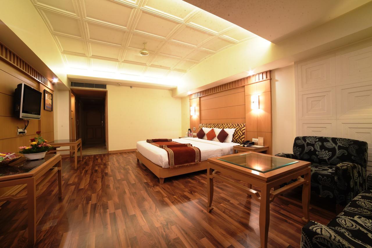 Hotel Babylon Inn Rāipur Eksteriør billede