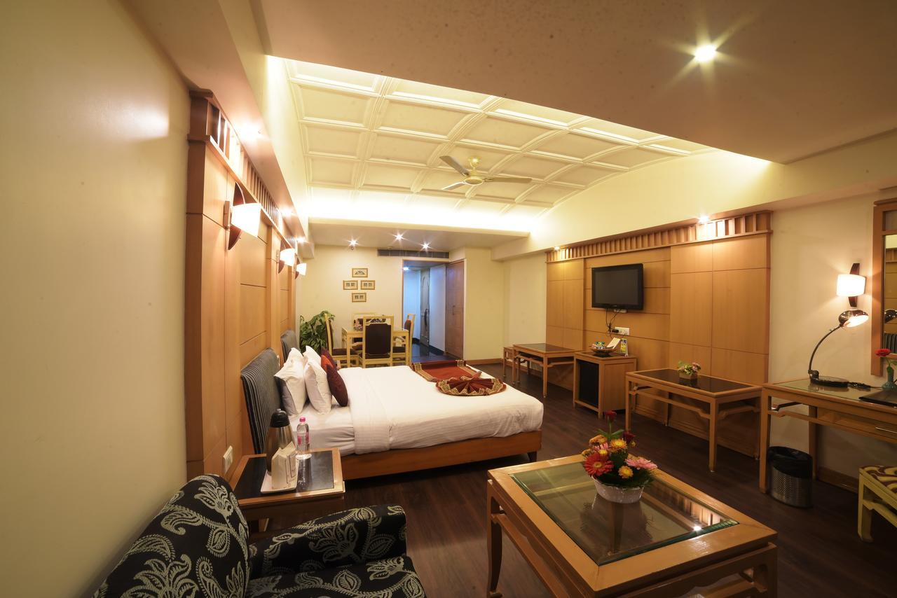 Hotel Babylon Inn Rāipur Eksteriør billede
