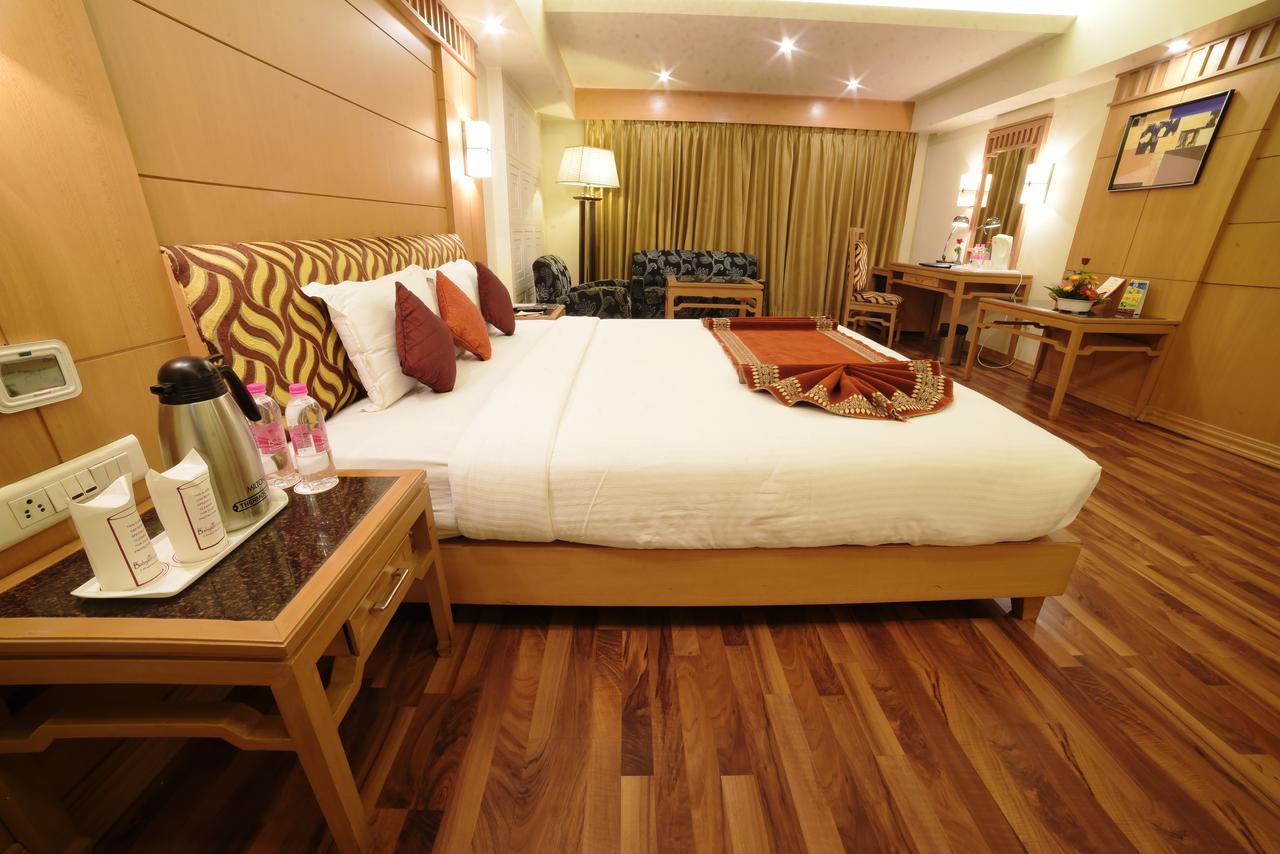 Hotel Babylon Inn Rāipur Eksteriør billede