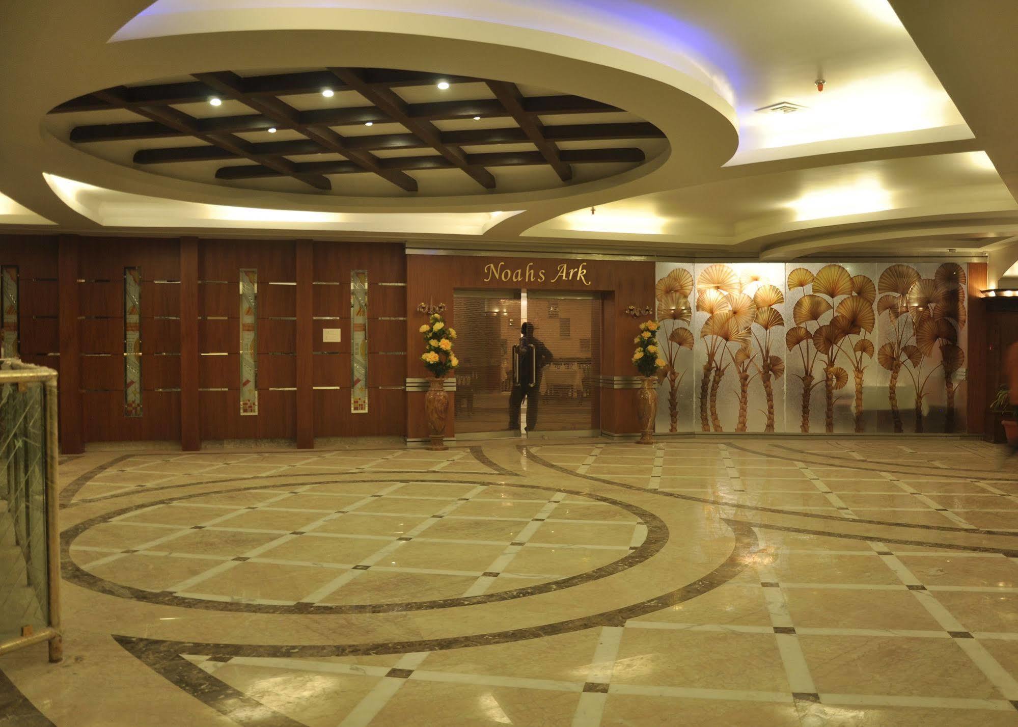 Hotel Babylon Inn Rāipur Eksteriør billede